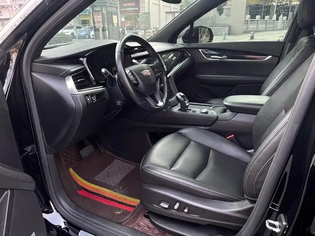 Cadillac XT6 — миниатюра 4