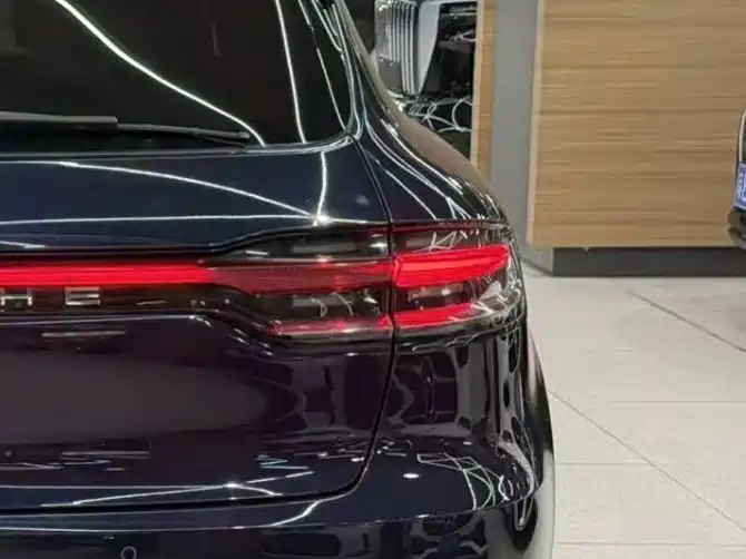 Porsche Macan — миниатюра 15