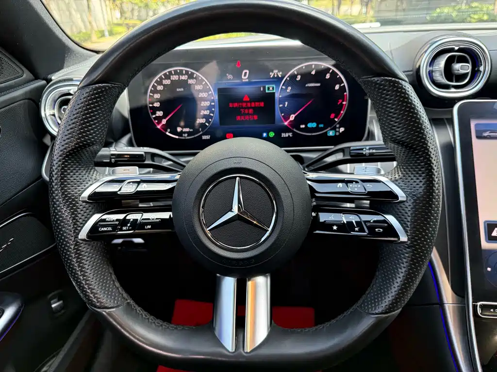 Mercedes-Benz C-Class — миниатюра 11