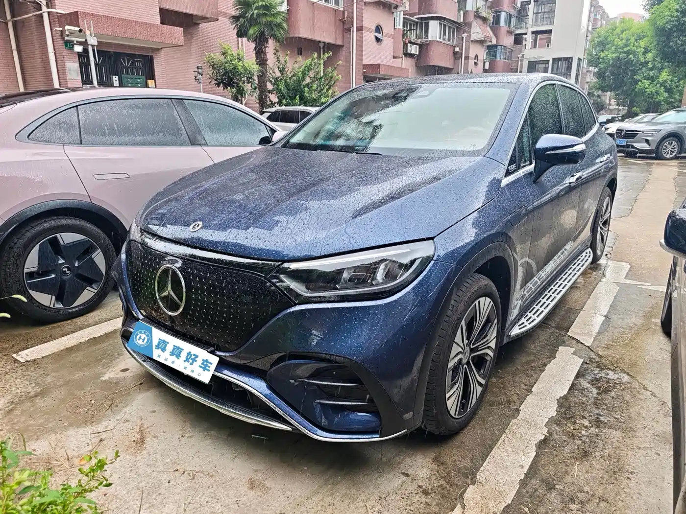 奔驰EQE SUV 2024款 500 4MATIC 豪华版 2024