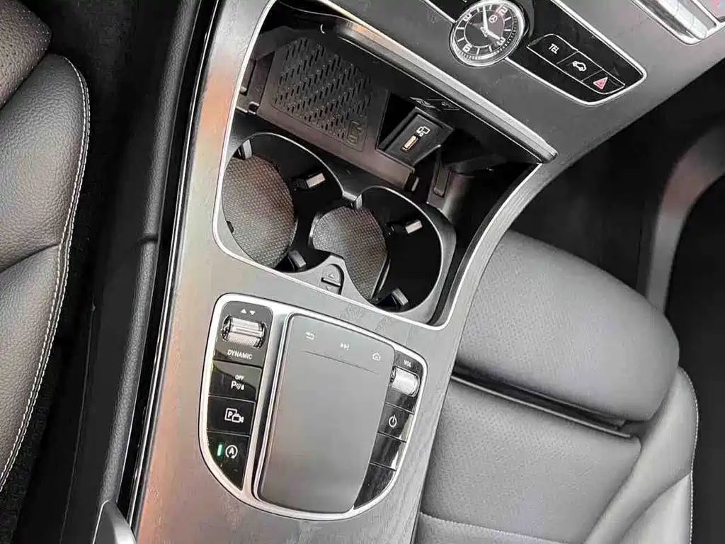 Mercedes-Benz C-Class — миниатюра 21