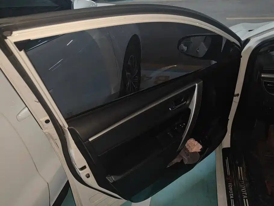 Toyota Corolla — миниатюра 7