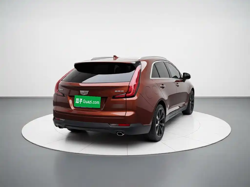 Cadillac XT4 — миниатюра 5