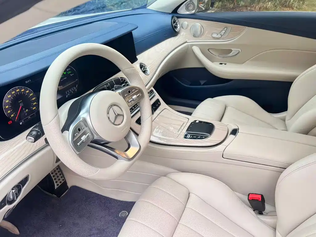 Mercedes-Benz E-Class (Import) — миниатюра 7