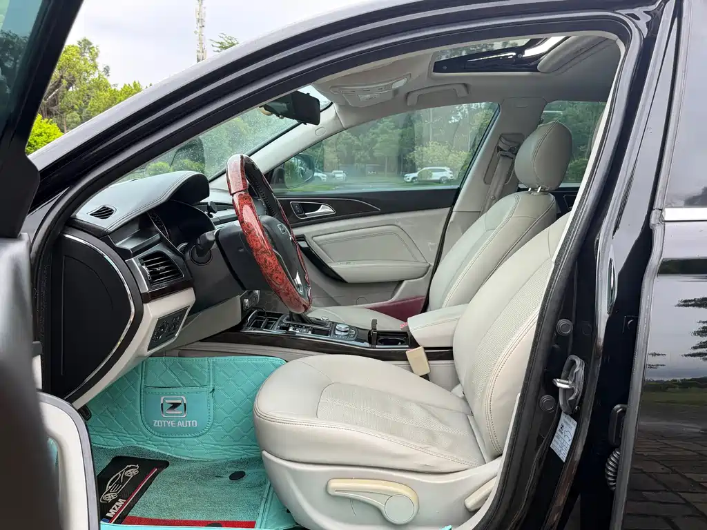 Zotye Zotye Z700 — миниатюра 5