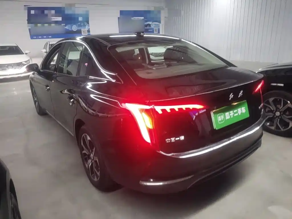 Hongqi Hongqi E-QM5 — миниатюра 5