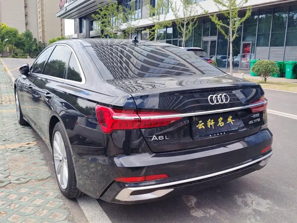 Audi A6L — миниатюра 2