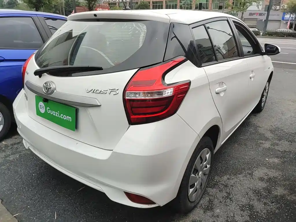 Toyota Vios FS — миниатюра 7