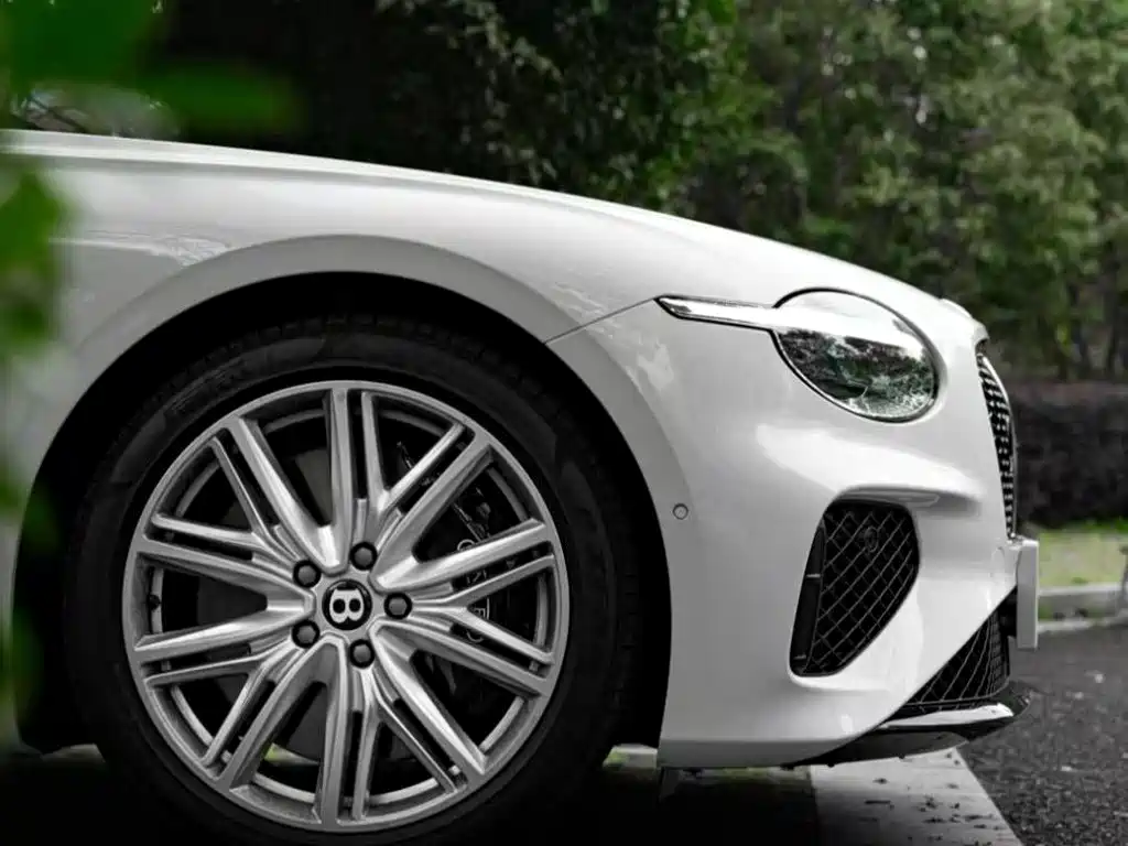 Bentley Continental PHEV — миниатюра 9