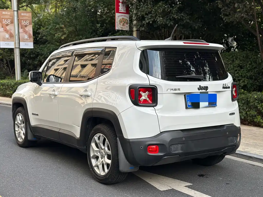 Jeep Renegade — миниатюра 4