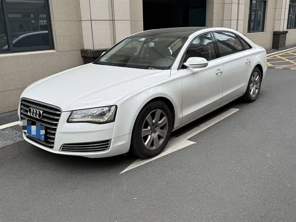 Audi A8 2014