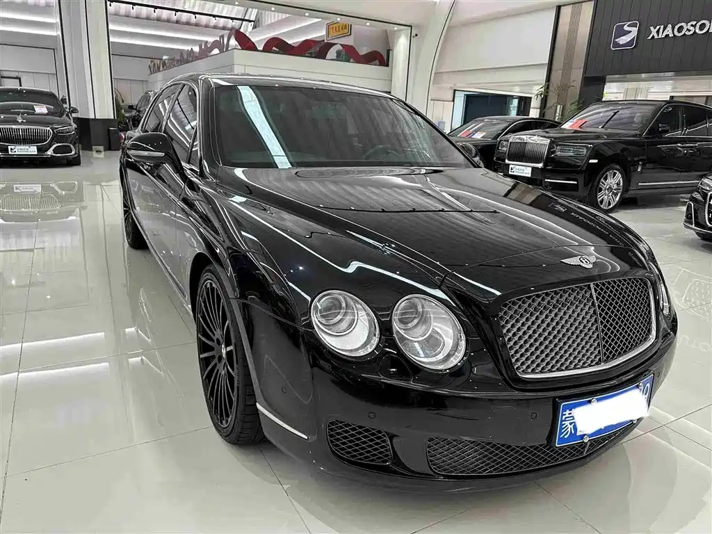 Bentley Flying Spur 2010 6.0T мест