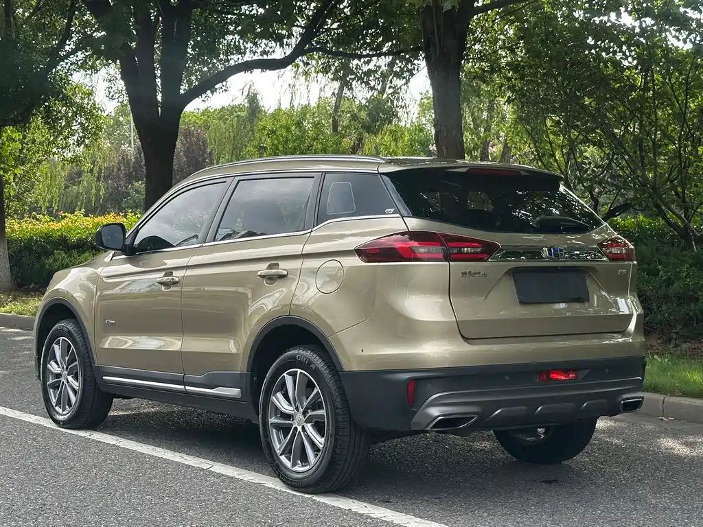 Geely Boyue — миниатюра 6