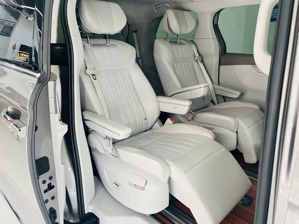 Roewe iMAX8 — миниатюра 11