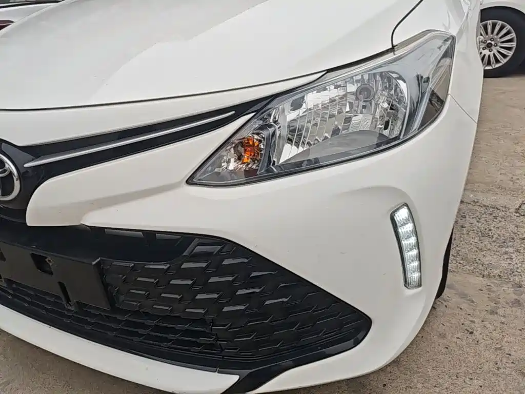 Toyota Vios FS — миниатюра 24