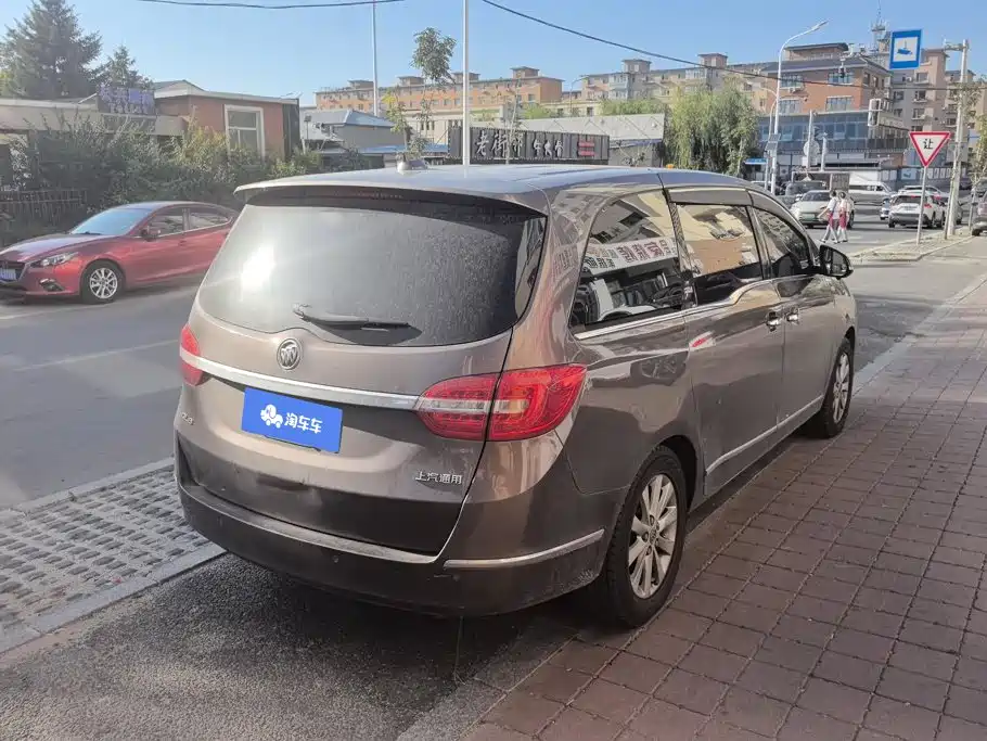 Buick GL8 — миниатюра 3