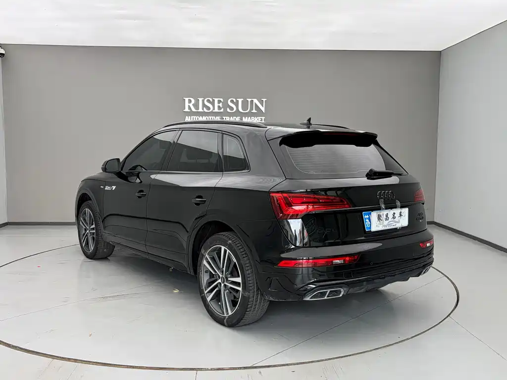 Audi Q5L — миниатюра 11