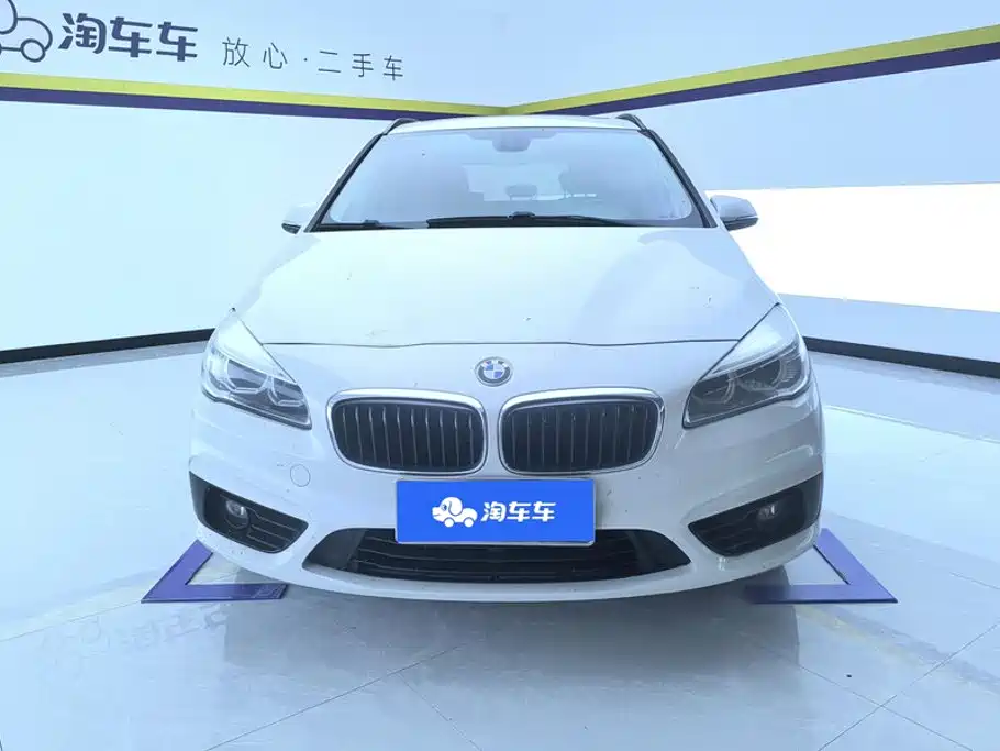 BMW 2 Series Active Tourer — миниатюра 2
