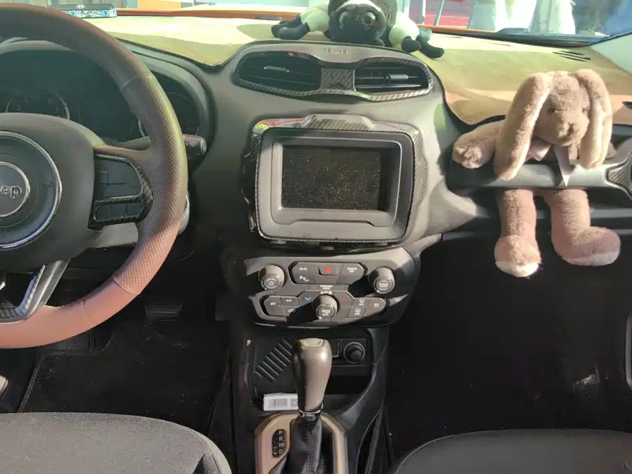 Jeep Renegade — миниатюра 13