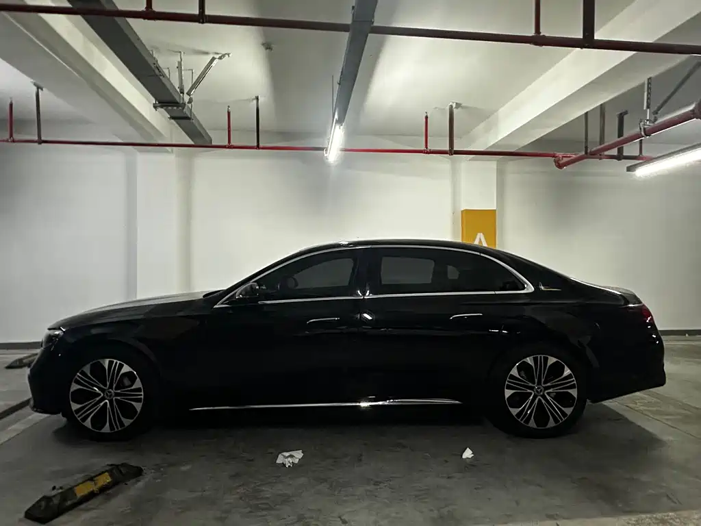 Mercedes-Benz E-Class — миниатюра 5