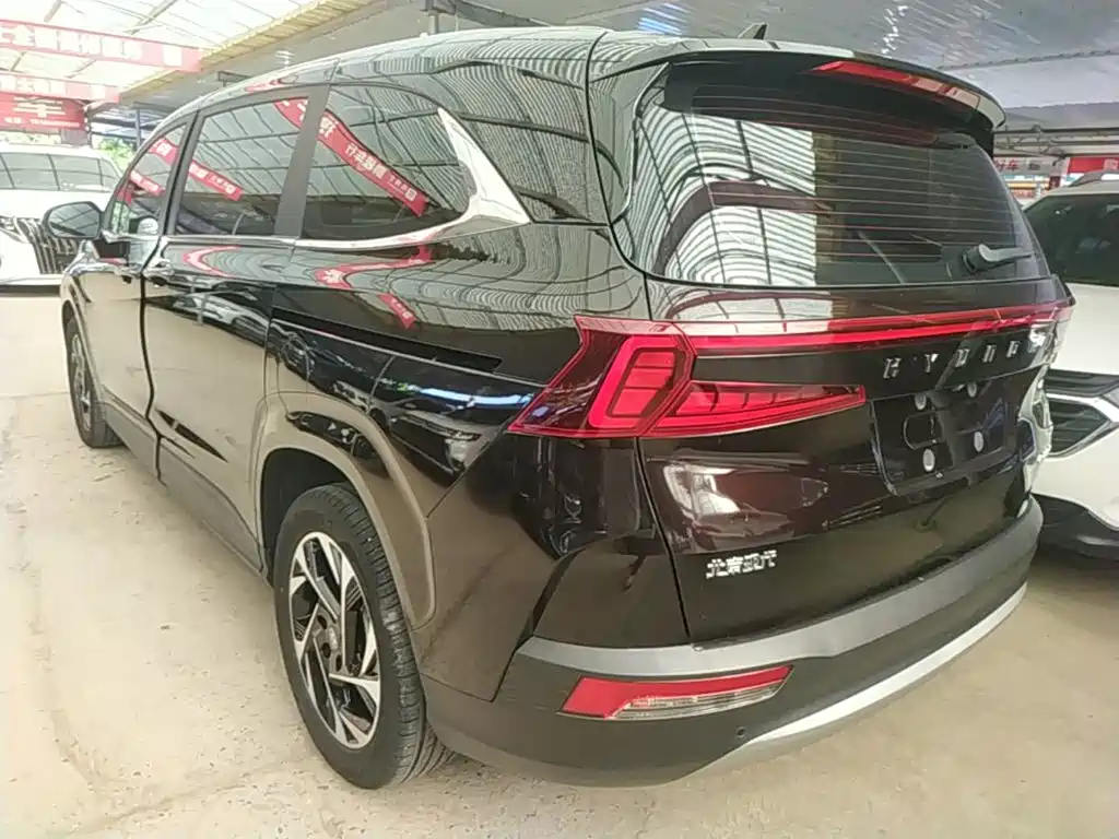 Hyundai Custo — миниатюра 5