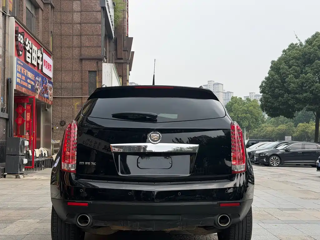 Cadillac SRX 2011 3.0L Luxury