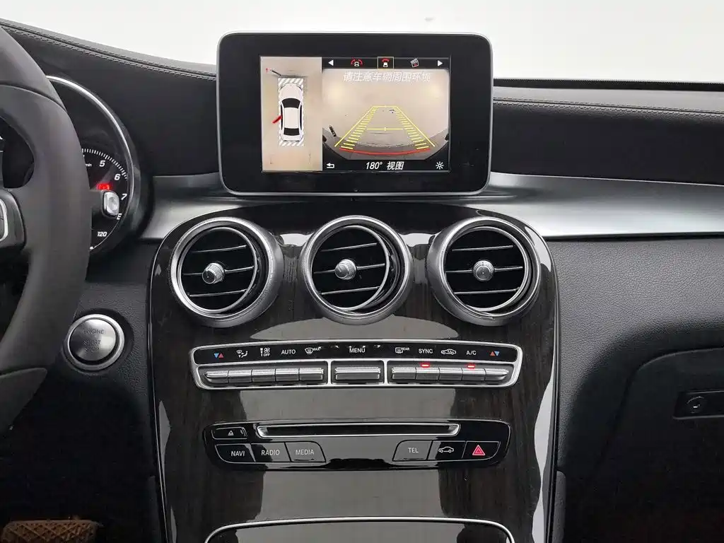 Mercedes-Benz GLC — миниатюра 12