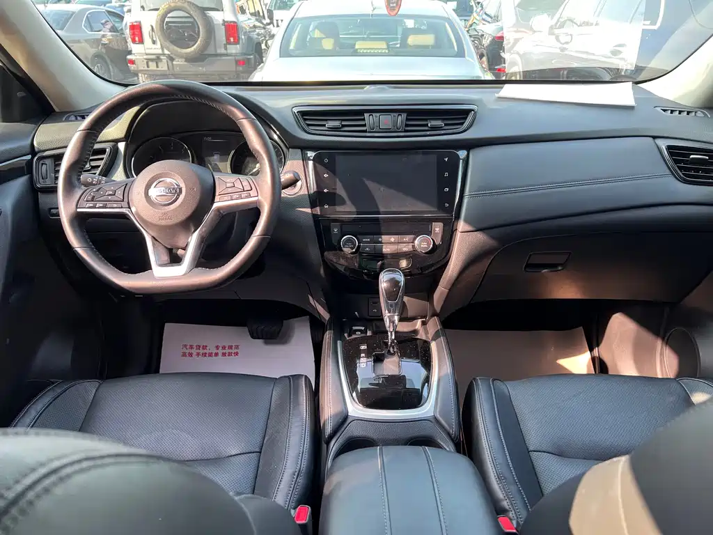 Nissan X-Trail — миниатюра 9