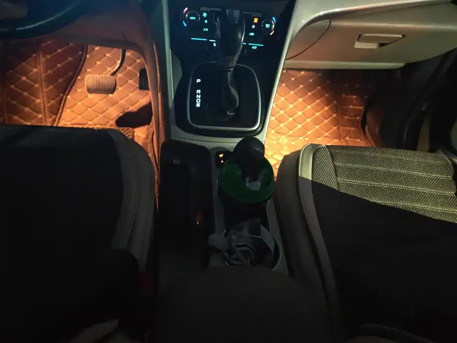 Ford Kuga — миниатюра 16
