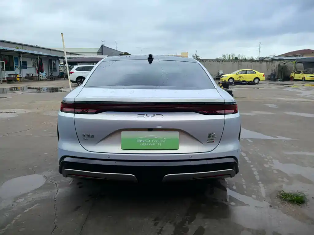 BYD Han L 2025 EV Flagship