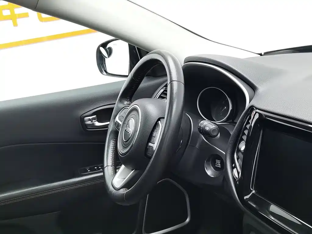 Jeep Compass — миниатюра 22