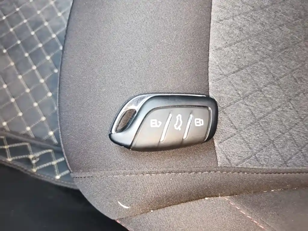 Roewe i5 — миниатюра 9