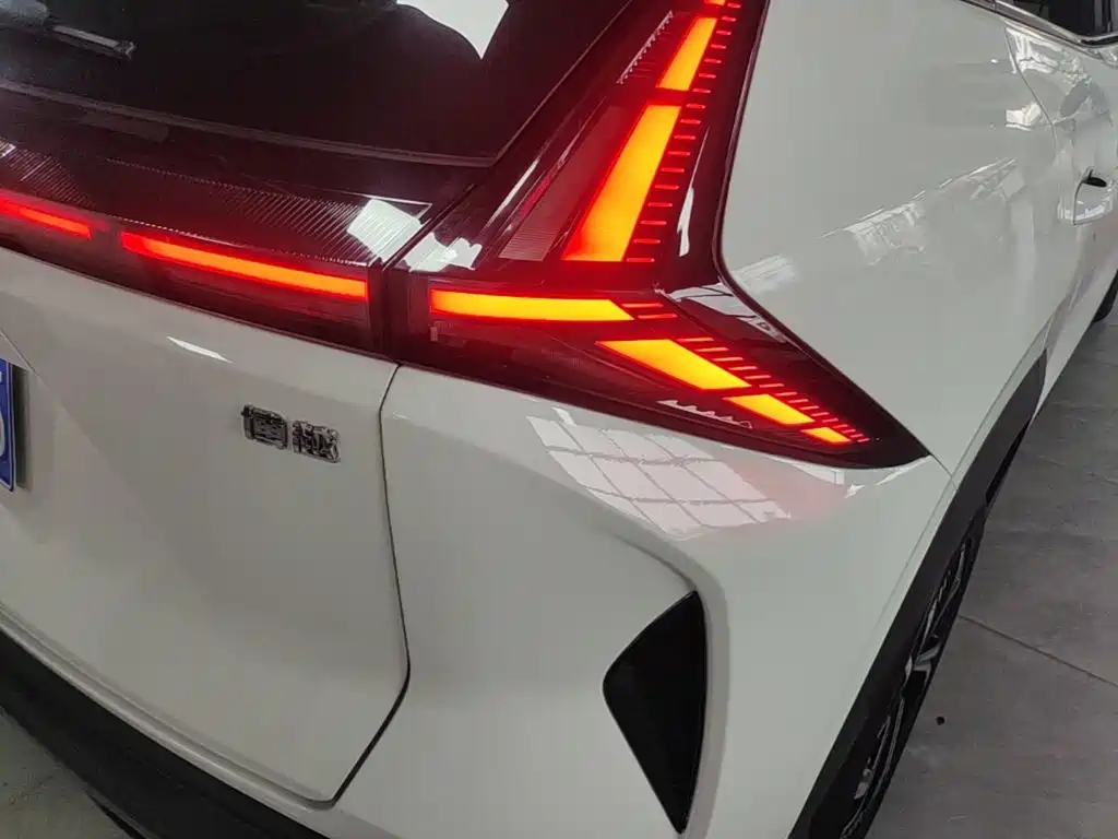 Geely Boyue — миниатюра 8