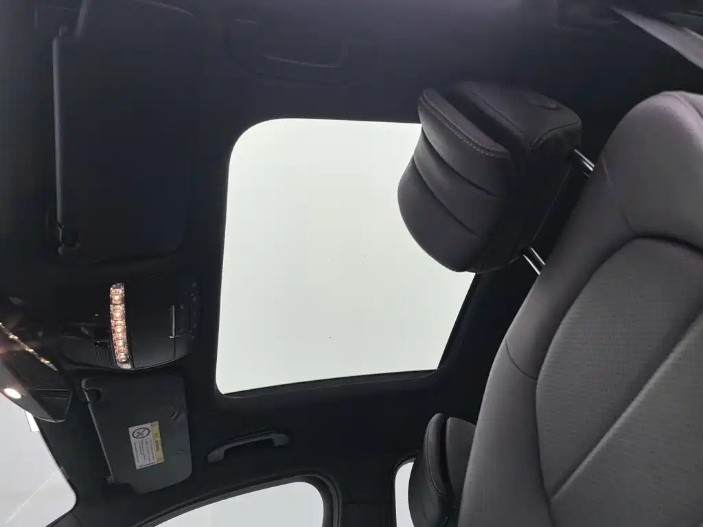 Mercedes-Benz GLC — миниатюра 14