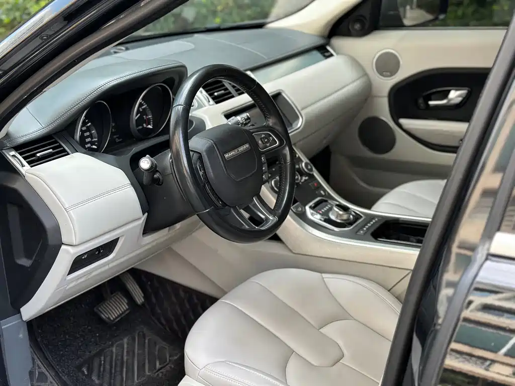 Land Rover Evoque (Import) — миниатюра 8