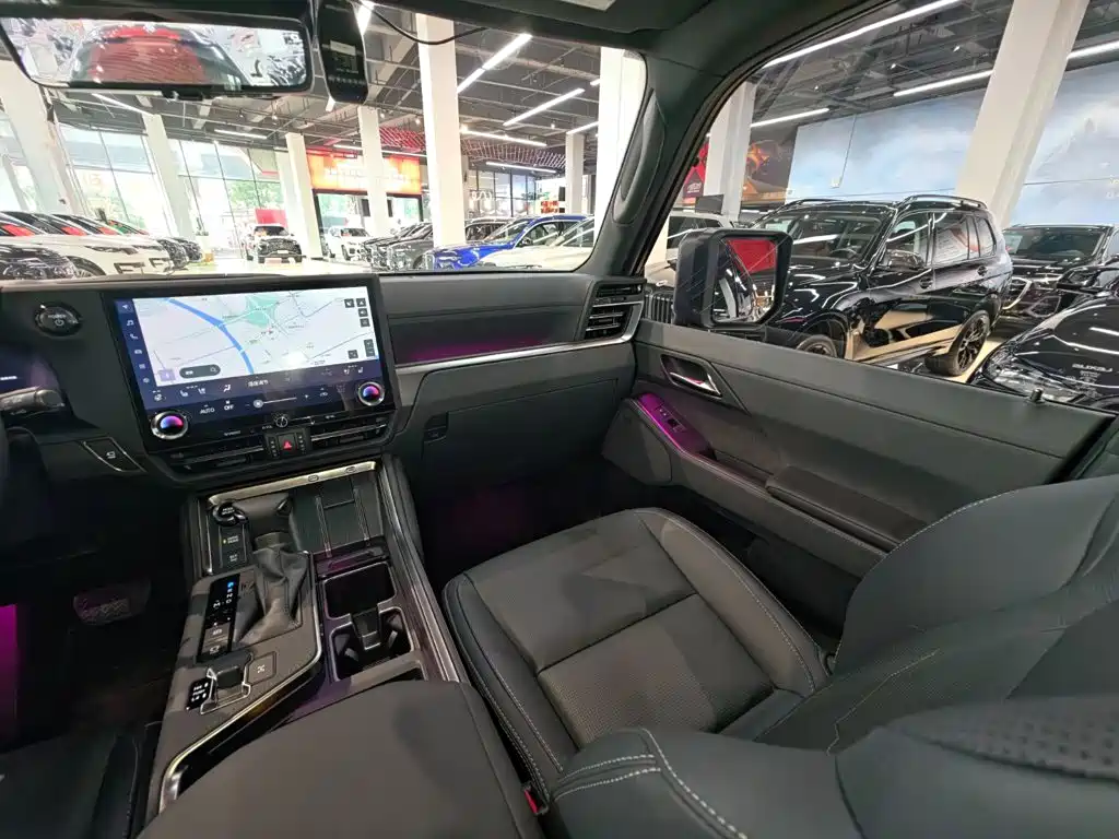 Lexus GX — миниатюра 24