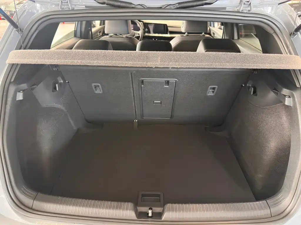 Volkswagen Golf — миниатюра 12