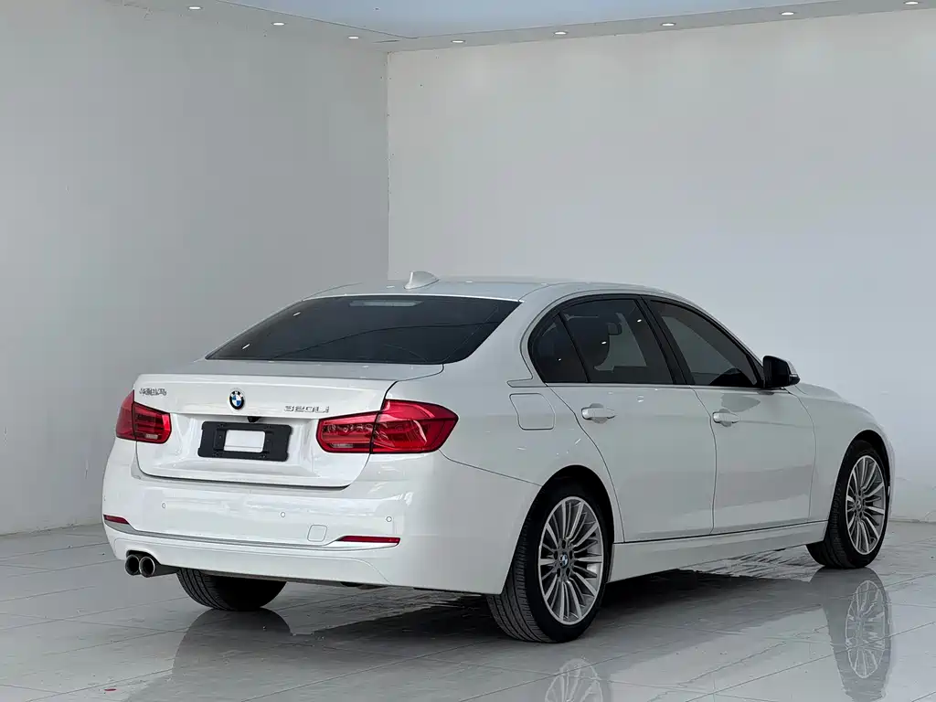 BMW 3 Series — миниатюра 15