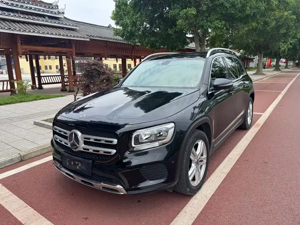 Mercedes-Benz GLB 2021