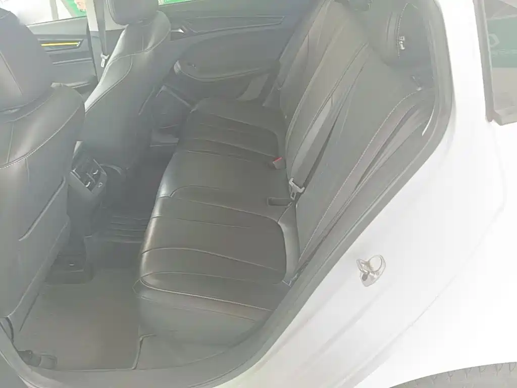 Roewe i5 — миниатюра 13