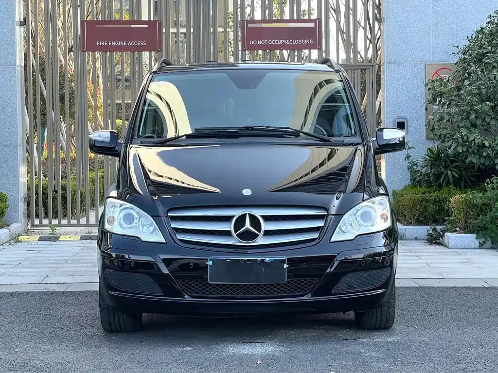 Mercedes-Benz Viano — миниатюра 2