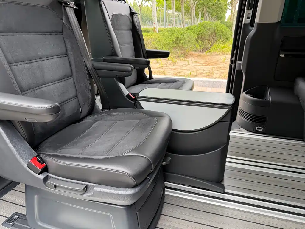 Volkswagen Multivan — миниатюра 19