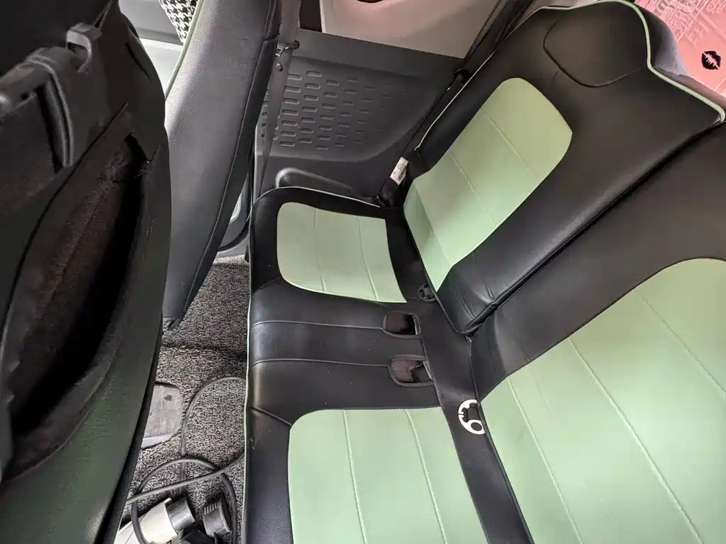 Wuling MINIEV — миниатюра 9