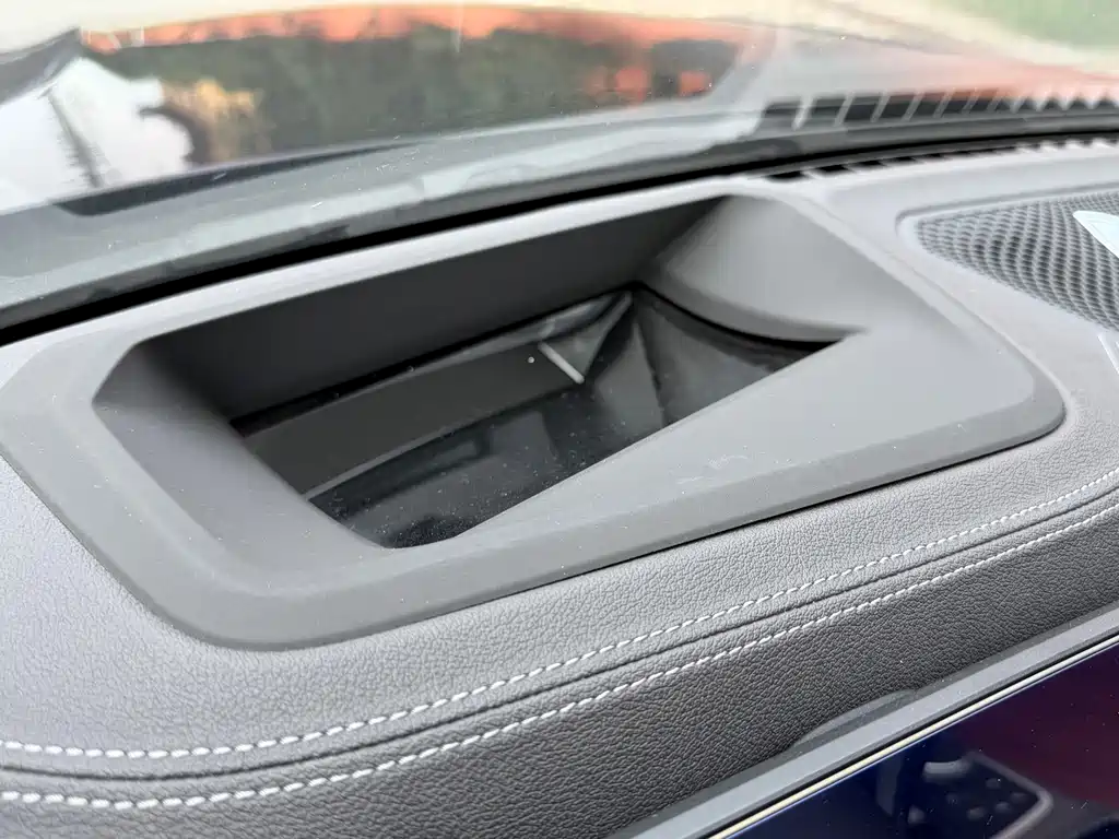 BMW 3 Series — миниатюра 13
