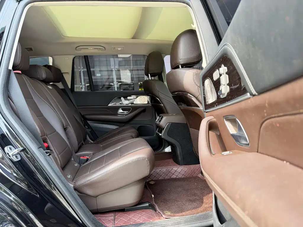 Mercedes-Benz GLS — миниатюра 9