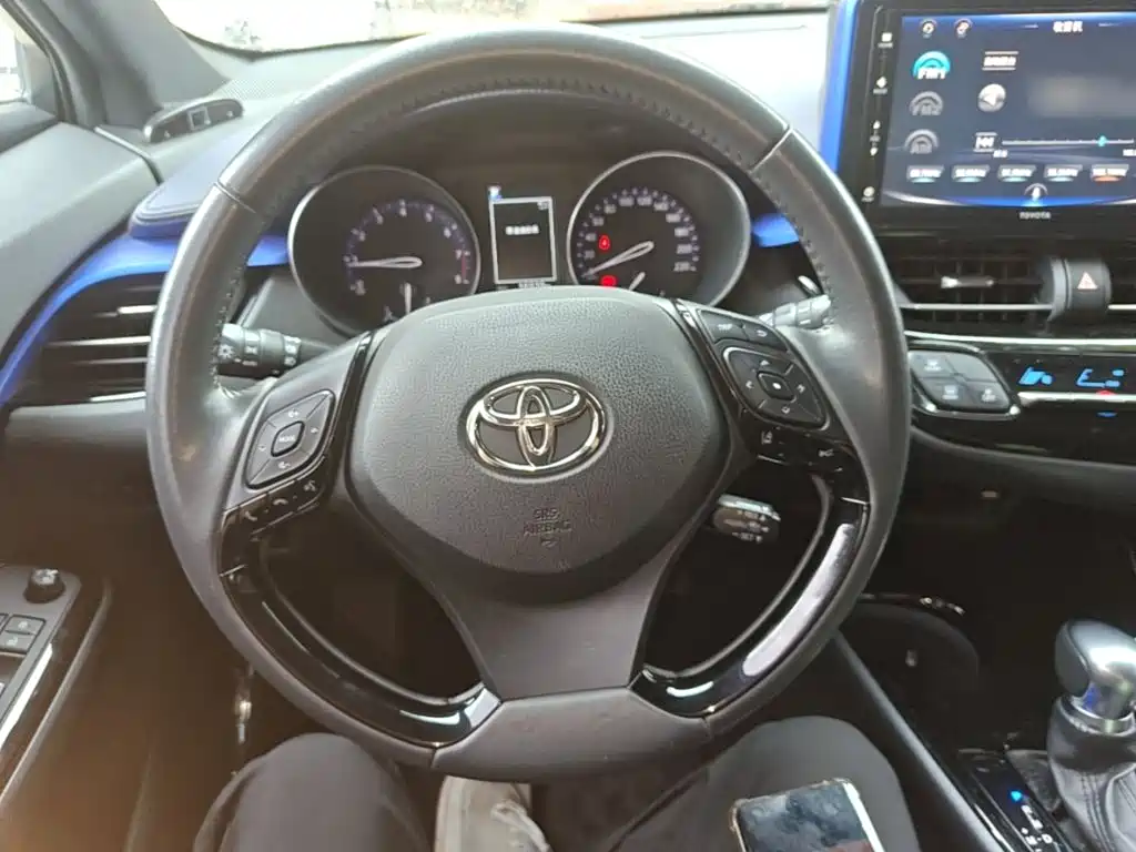 Toyota IZOA — миниатюра 11