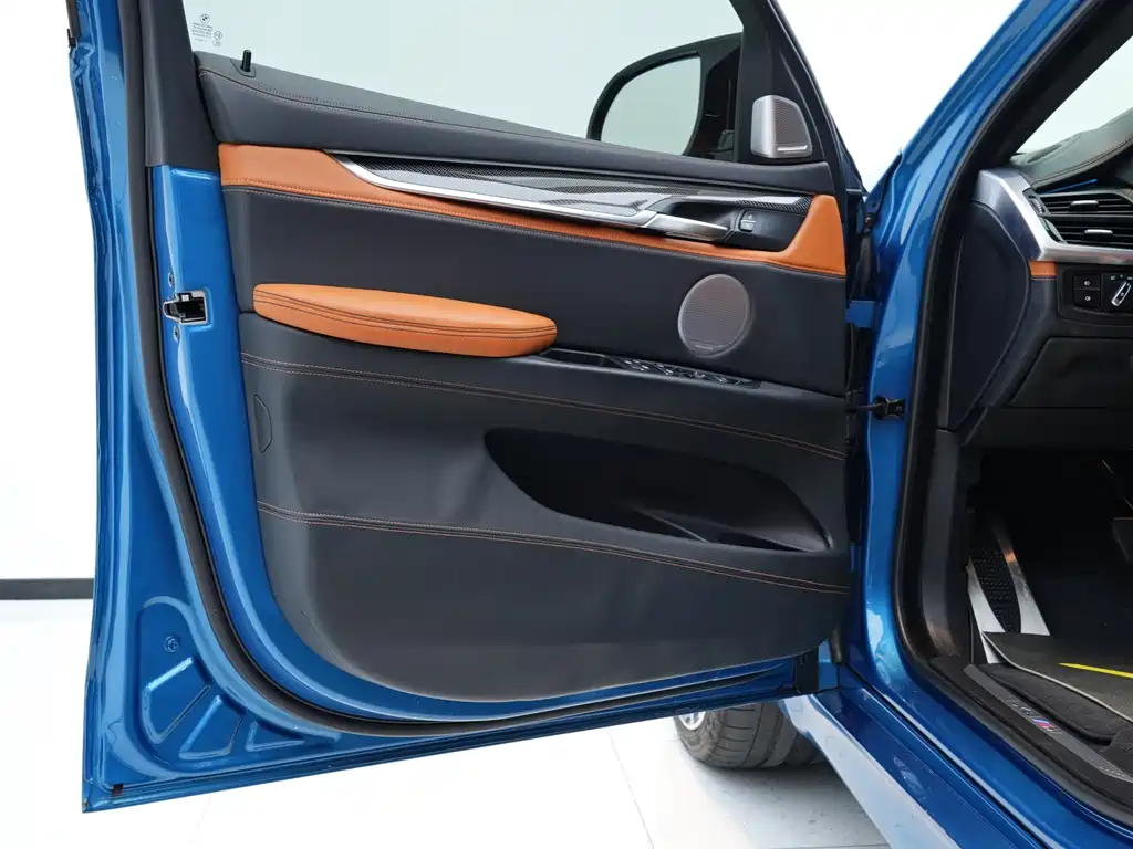 BMW X6 M — миниатюра 9
