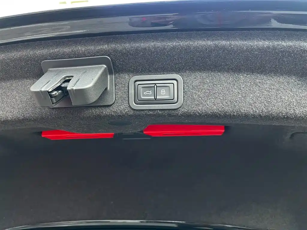 Audi A6L 2024 45 TFSI quattro
