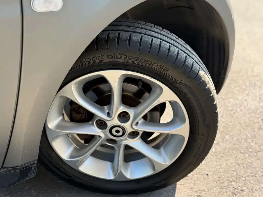 smart Smart Fortwo — миниатюра 4