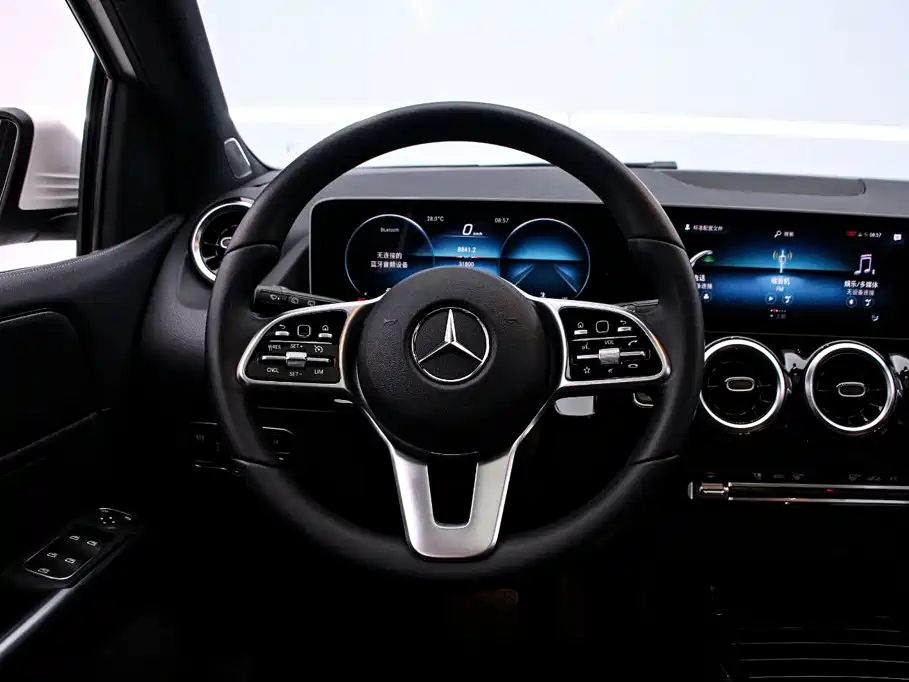 Mercedes-Benz B-Class — миниатюра 7